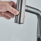 Vue latérale du robinet montrant la hauteur ajustable