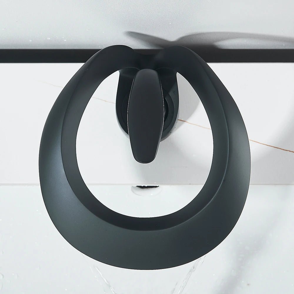 Vue rapprochée du levier ergonomique intégré au robinet
