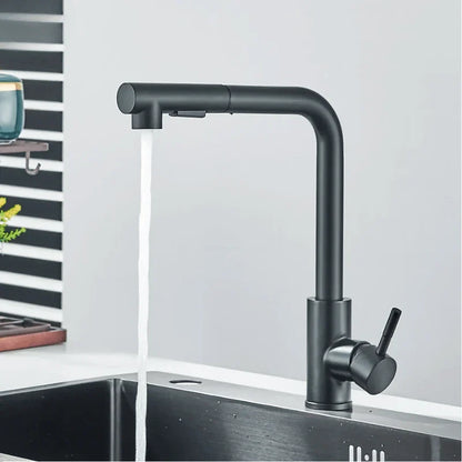 Vue d'ensemble du robinet flexible noir mat en cuisine