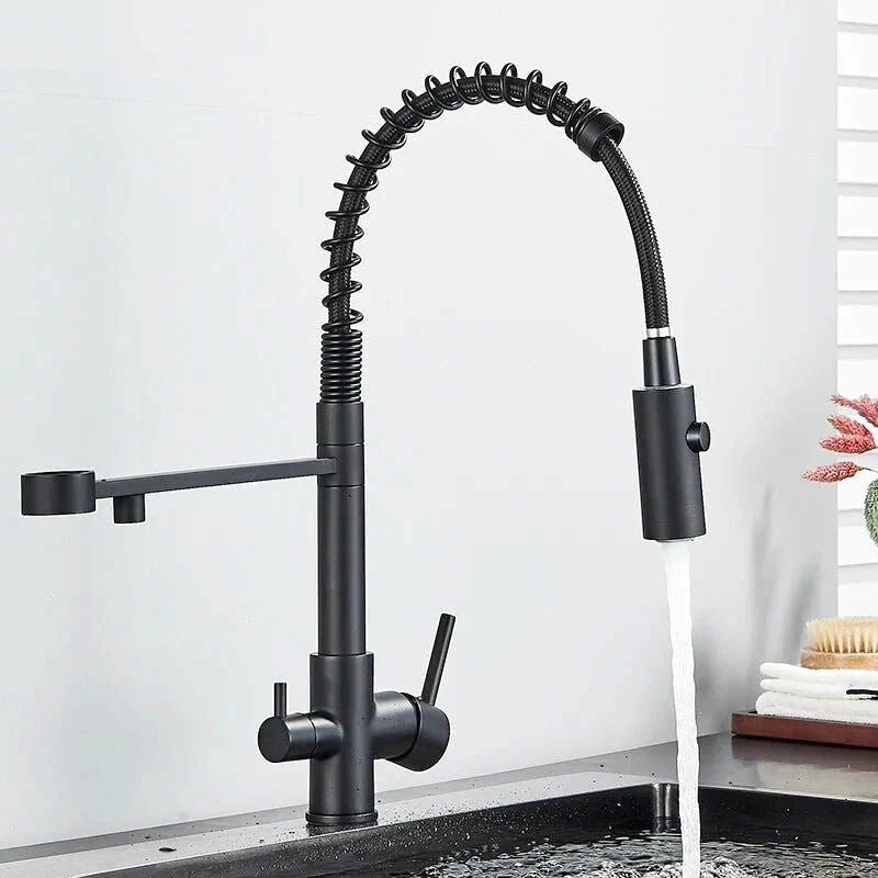 Vue latérale du robinet noir avec finition mate