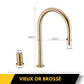 Robinet en vieux or brossé avec design élégant