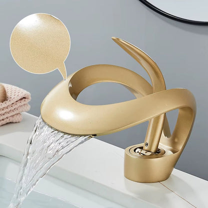 Robinet de salle de bain avec design épuré et élégant