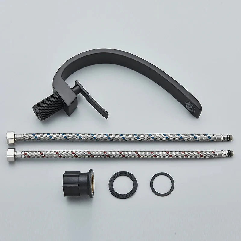 Robinet de lavabo monté sur pont avec design moderne