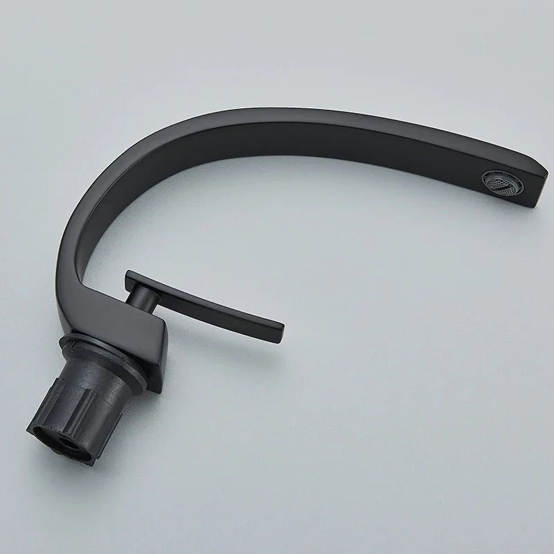 Robinet de lavabo avec bec haut et courbé en laiton poli