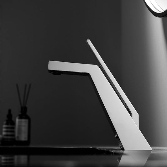 Robinet de lavabo en laiton avec hauteur sous bec visible