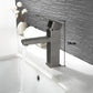 Robinet noir en inox brossé, contraste élégant