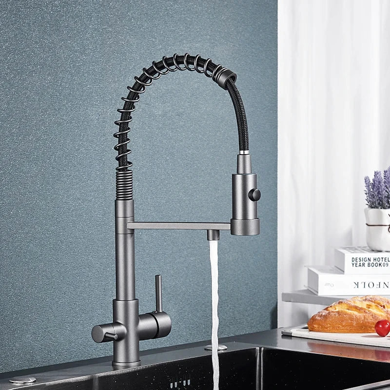 Robinet de cuisine gris mat avec finition élégante et moderne