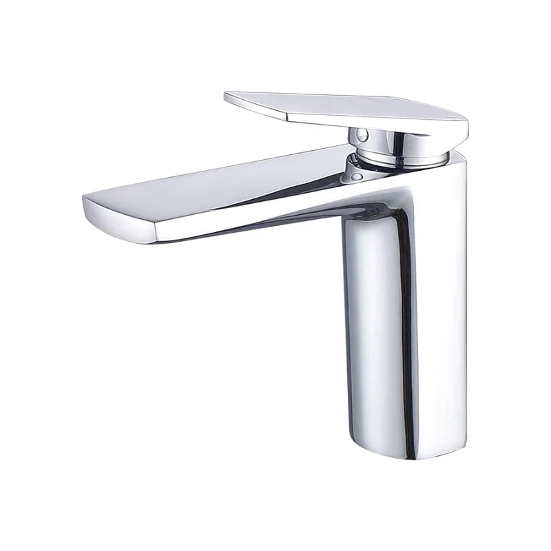 Robinet doré avec finition chromée brillante