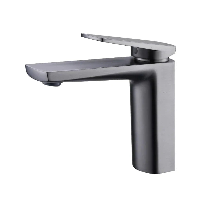 Robinet doré avec finition gris brossé